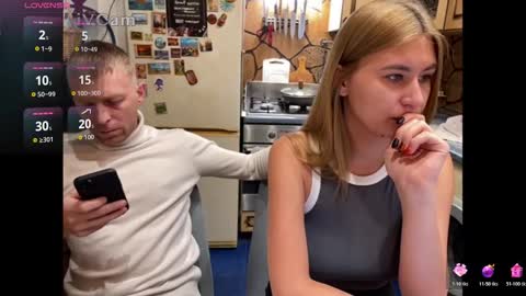 Snapshot of _magic_kis chatting on 11-19-25, 06:24 _magic_kis online show from 11-19-25, 06:24