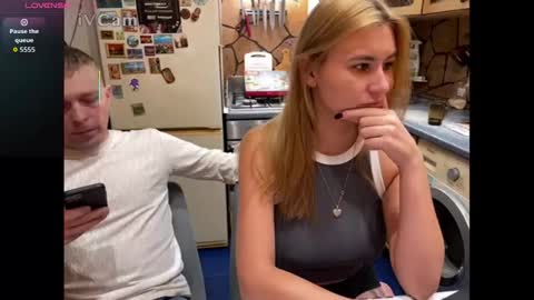 Snapshot of _magic_kis chatting on 11-24-25, 06:46 _magic_kis online show from 11-24-25, 06:46