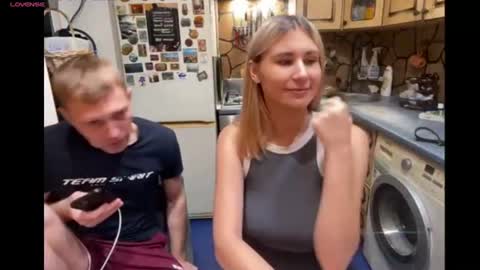Snapshot of _magic_kis chatting on 06-19-26, 04:55 _magic_kis online show from 06-19-26, 04:55