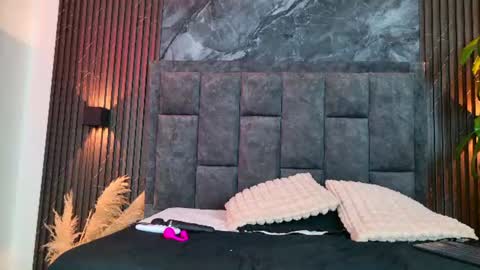 Snapshot of _mar_cherry chatting on 06-18-26, 08:13 Mar online show from 06-18-26, 08:13