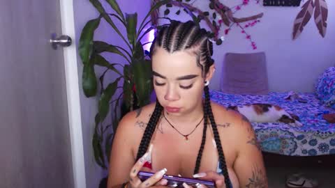 Snapshot of _marcela_wi chatting on 03-02-26, 06:26 Marce online show from 03-02-26, 06:26