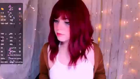 Kira online show from 10-21-25, 08:37