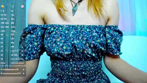 Snapshot of _mari_so chatting on 01-20-25, 04:54 Scarlett online show from 01-20-25, 04:54
