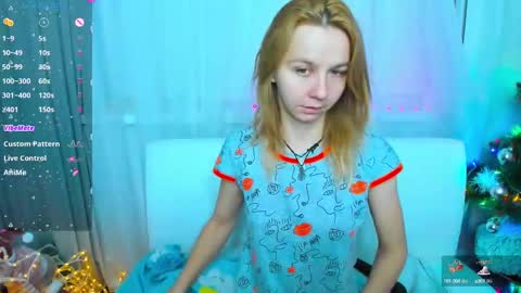 Snapshot of _mari_so chatting on 01-21-25, 02:00 Scarlett online show from 01-21-25, 02:00