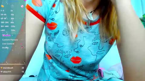 Snapshot of _mari_so chatting on 01-21-25, 08:08 Scarlett online show from 01-21-25, 08:08