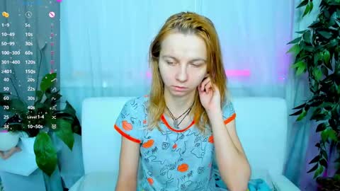 Snapshot of _mari_so chatting on 01-30-25, 01:33 Scarlett online show from 01-30-25, 01:33