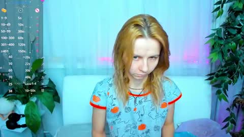 Snapshot of _mari_so chatting on 01-31-25, 01:43 Scarlett online show from 01-31-25, 01:43