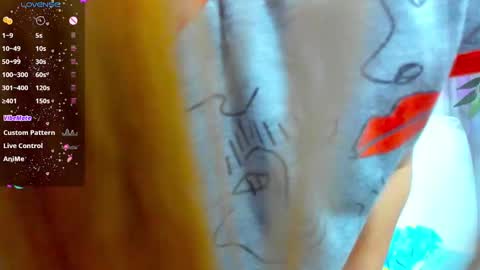 Snapshot of _mari_so chatting on 01-31-25, 04:47 Scarlett online show from 01-31-25, 04:47