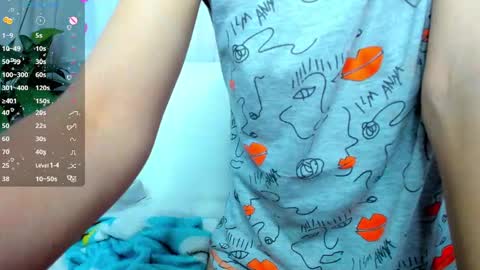 Snapshot of _mari_so chatting on 02-02-25, 02:06 Scarlett online show from 02-02-25, 02:06