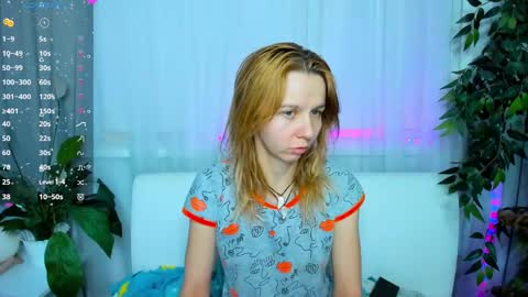 Snapshot of _mari_so chatting on 02-03-25, 01:41 Scarlett online show from 02-03-25, 01:41