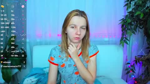 Snapshot of _mari_so chatting on 02-07-25, 01:47 Scarlett online show from 02-07-25, 01:47