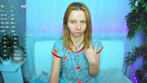 Snapshot of _mari_so chatting on 02-13-25, 01:50 Scarlett online show from 02-13-25, 01:50
