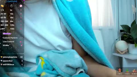 Snapshot of _mari_so chatting on 02-26-25, 08:37 Scarlett online show from 02-26-25, 08:37