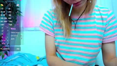 Snapshot of _mari_so chatting on 03-01-25, 05:20 Scarlett online show from 03-01-25, 05:20