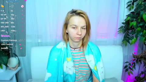 Snapshot of _mari_so chatting on 03-05-25, 02:14 Scarlett online show from 03-05-25, 02:14