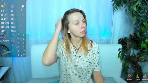 Snapshot of _mari_so chatting on 09-15-25, 05:18 Scarlett online show from 09-15-25, 05:18