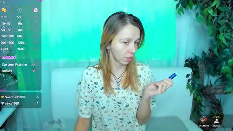 Snapshot of _mari_so chatting on 09-20-25, 06:14 Scarlett online show from 09-20-25, 06:14