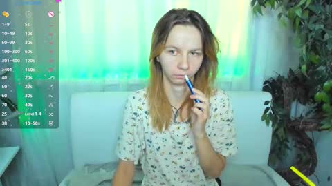 Snapshot of _mari_so chatting on 09-23-25, 06:27 Scarlett online show from 09-23-25, 06:27