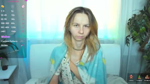 Snapshot of _mari_so chatting on 10-05-25, 08:56 Scarlett online show from 10-05-25, 08:56