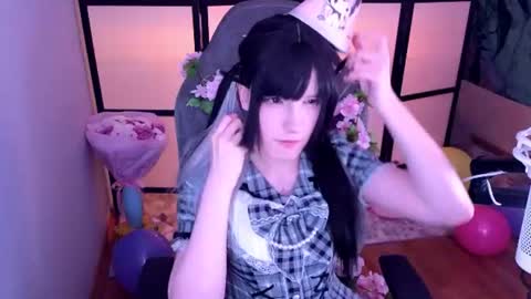 Snapshot of _mariko_ chatting on 06-22-26, 03:09 Mariko online show from 06-22-26, 03:09