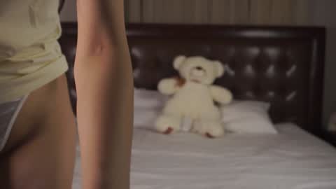  Gwen  online show from 01-29-25, 10:43