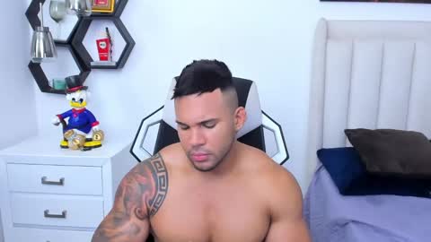 _matthew_santos_ online show from 02-01-25, 02:05