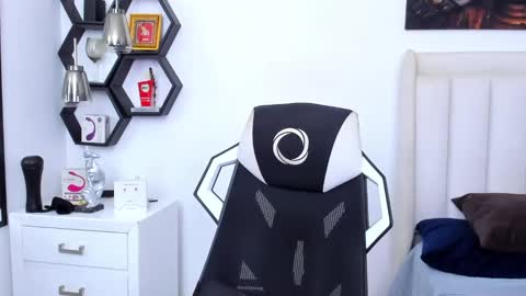 _matthew_santos_ online show from 02-28-25, 12:10