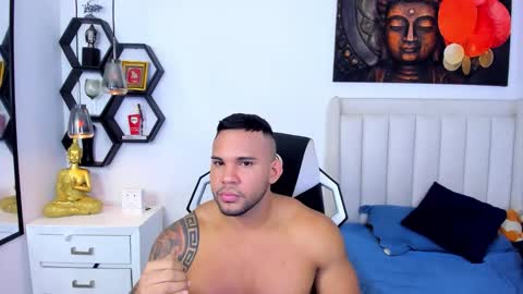 Snapshot of _matthew_santos_ chatting on 12-18-25, 10:16 _matthew_santos_ online show from 12-18-25, 10:16