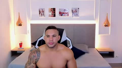 Snapshot of _matthew_santos_ chatting on 06-23-26, 01:36 _matthew_santos_ online show from 06-23-26, 01:36