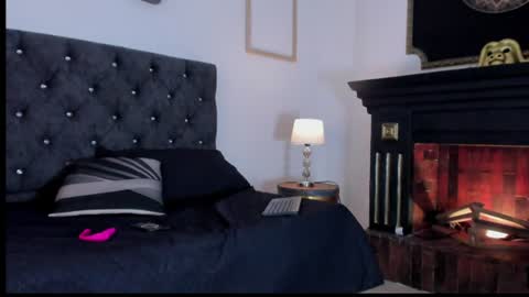 Snapshot of _maximo_1 chatting on 06-10-26, 03:22 _maximo_1 online show from 06-10-26, 03:22