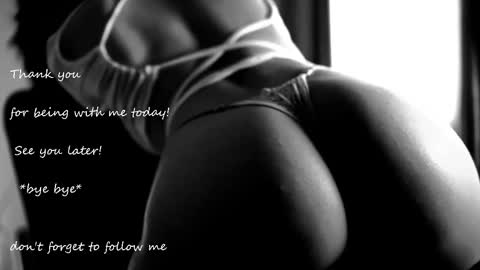 Snapshot of _maybelin_ chatting on 02-22-25, 11:24 Lina online show from 02-22-25, 11:24