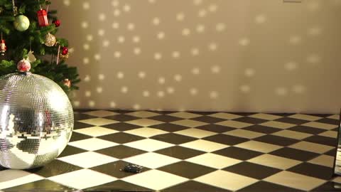 Snapshot of _meganmeow_ chatting on 12-12-24, 05:10 Saturday - start 2030-2130 GMT online show from 12-12-24, 05:10