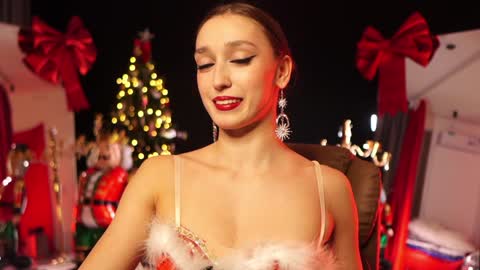 Snapshot of _meganmeow_ chatting on 12-21-24, 10:19 Saturday - start 2030-2130 GMT online show from 12-21-24, 10:19