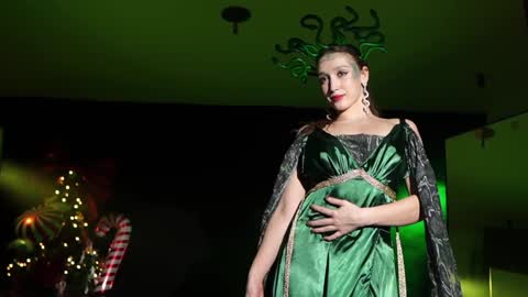 Snapshot of _meganmeow_ chatting on 12-28-24, 01:08 Saturday - start 2030-2130 GMT online show from 12-28-24, 01:08