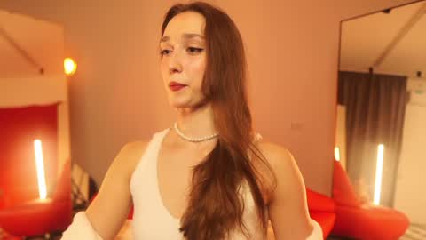 Snapshot of _meganmeow_ chatting on 01-17-25, 01:15 Saturday - start 2030-2130 GMT online show from 01-17-25, 01:15