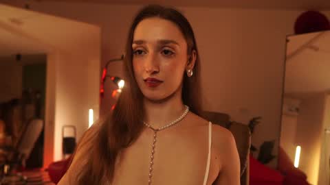 Snapshot of _meganmeow_ chatting on 02-13-25, 01:29 Saturday - start 2030-2130 GMT online show from 02-13-25, 01:29