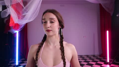 Snapshot of _meganmeow_ chatting on 11-06-25, 07:59 Saturday - start 2030-2130 GMT online show from 11-06-25, 07:59