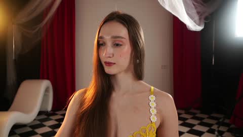 Snapshot of _meganmeow_ chatting on 11-13-25, 07:57 Saturday - start 2030-2130 GMT online show from 11-13-25, 07:57