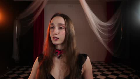 Snapshot of _meganmeow_ chatting on 11-21-25, 08:07 Saturday - start 2030-2130 GMT online show from 11-21-25, 08:07