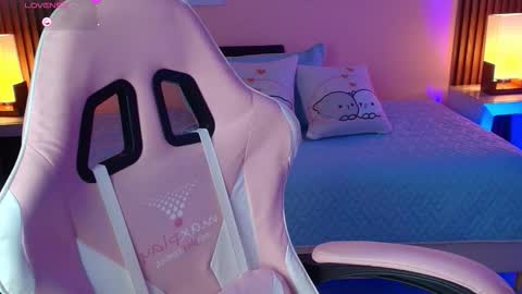 Meli online show from 11-18-25, 07:18