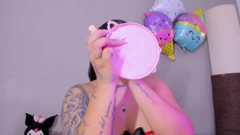 _melodyblossom_ online show from 11-03-25, 08:10