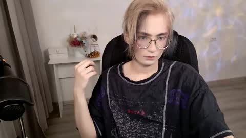 _meow_neko_ online show from 04-07-26, 02:12