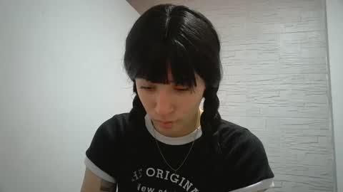 Mia-foster online show from 11-11-25, 07:14