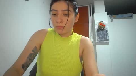 Snapshot of _mia_foster1 chatting on 01-10-26, 02:35 Mia-foster online show from 01-10-26, 02:35