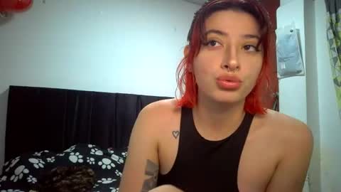 Snapshot of _mia_foster1 chatting on 06-22-26, 11:13 Mia-foster online show from 06-22-26, 11:13