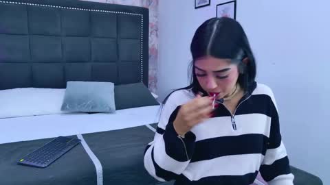 Snapshot of _miaa_monroe chatting on 01-12-26, 07:41 Mia Monroe online show from 01-12-26, 07:41