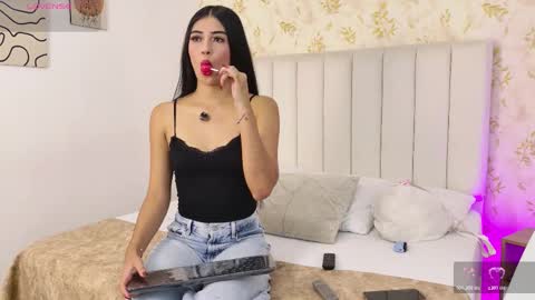 Snapshot of _miaa_monroe chatting on 01-18-26, 07:50 Mia Monroe online show from 01-18-26, 07:50