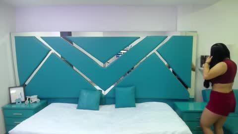  Mia  online show from 12-28-24, 12:24