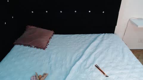  Mia  online show from 01-13-25, 01:17