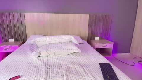 _miamiller_ online show from 02-13-25, 11:26